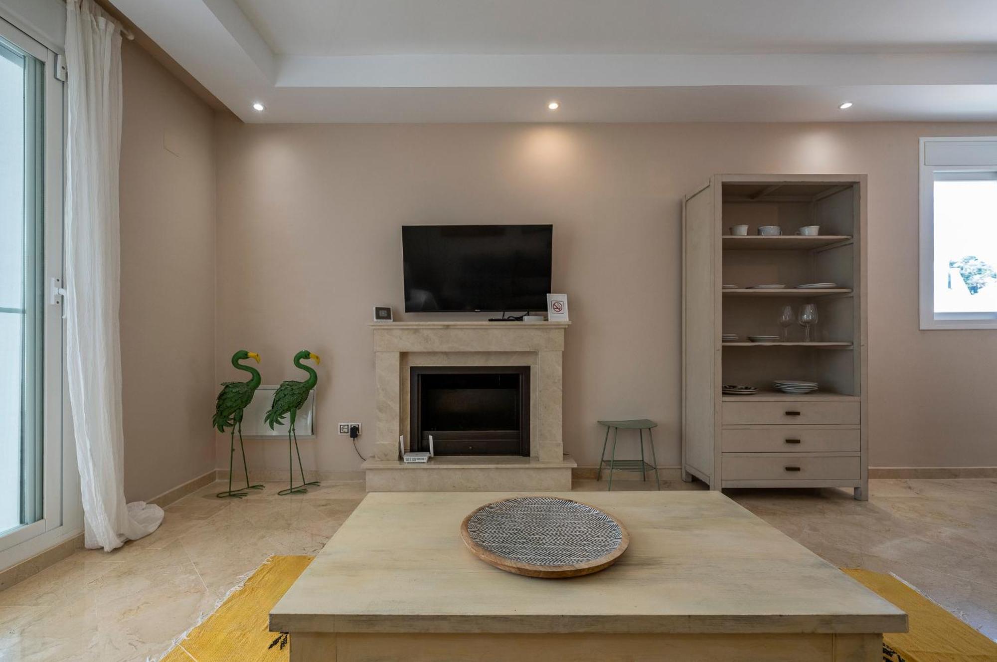 Aloha Royal Marbella, 2br Wonderful In Nueva Andalucia Apartamento Marbella
